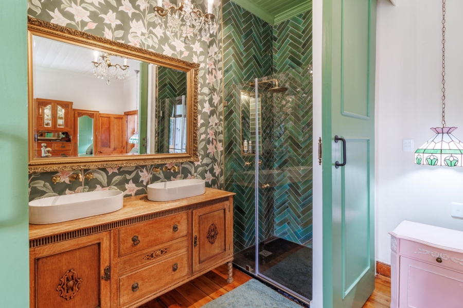 To Let 4 Bedroom Property for Rent in Gardens Western Cape